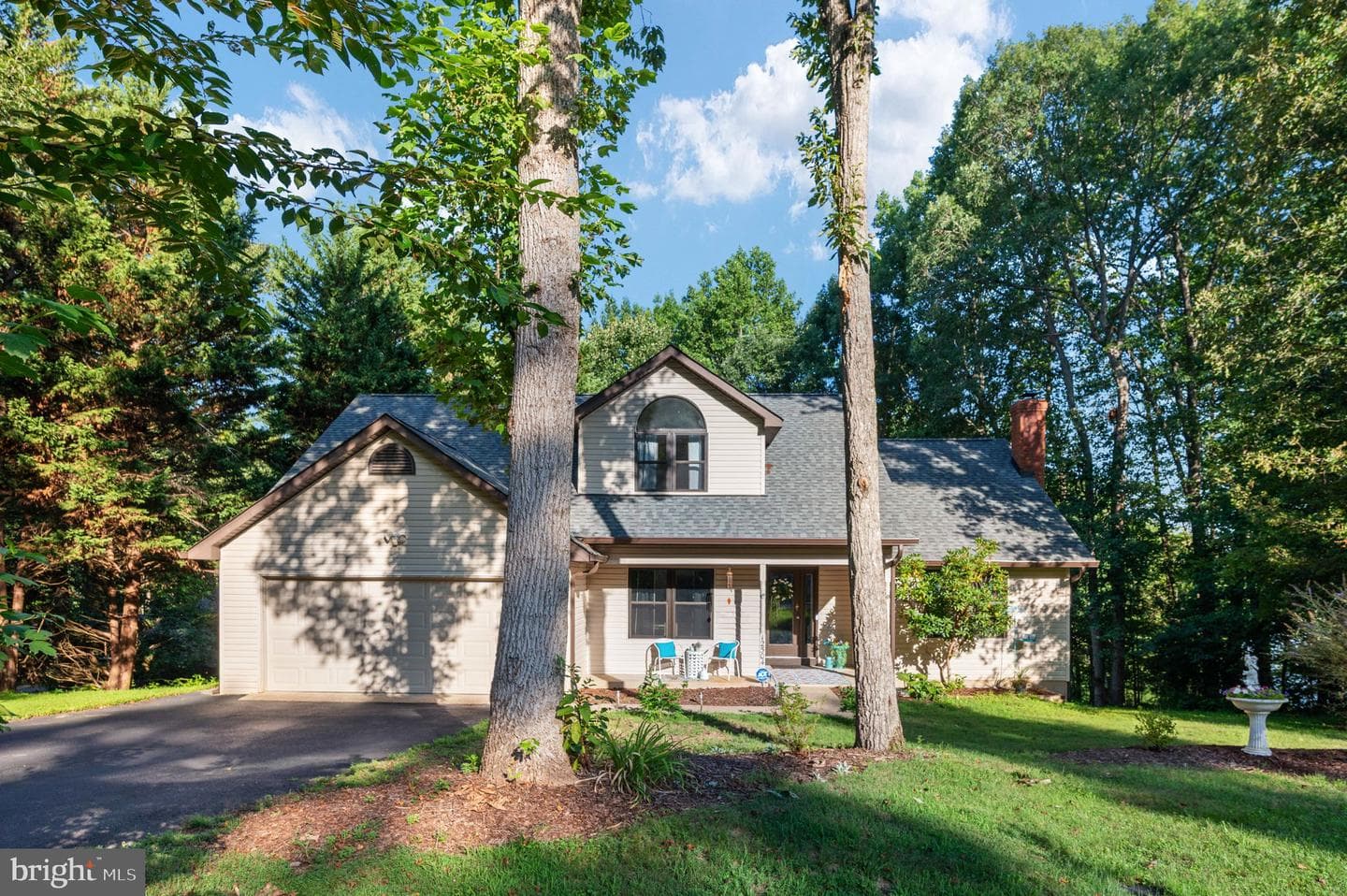 12504 Hawkins Lane photo 6