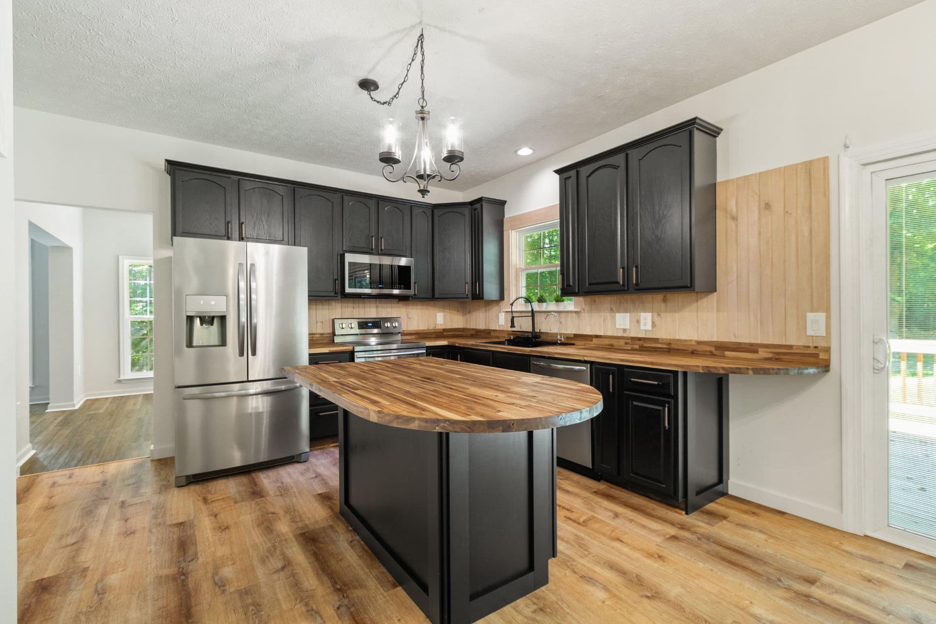9516 Post Lane photo 18