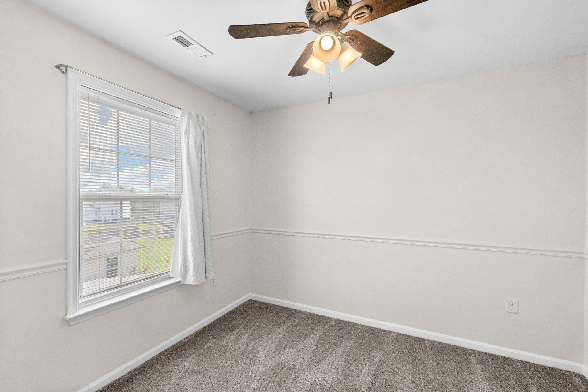12110 Stonehenge Drive photo 27