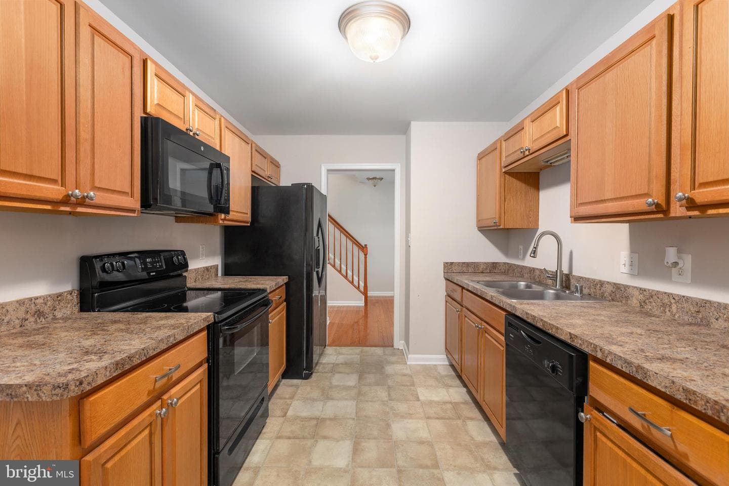 10416 Hillside Lane photo 20