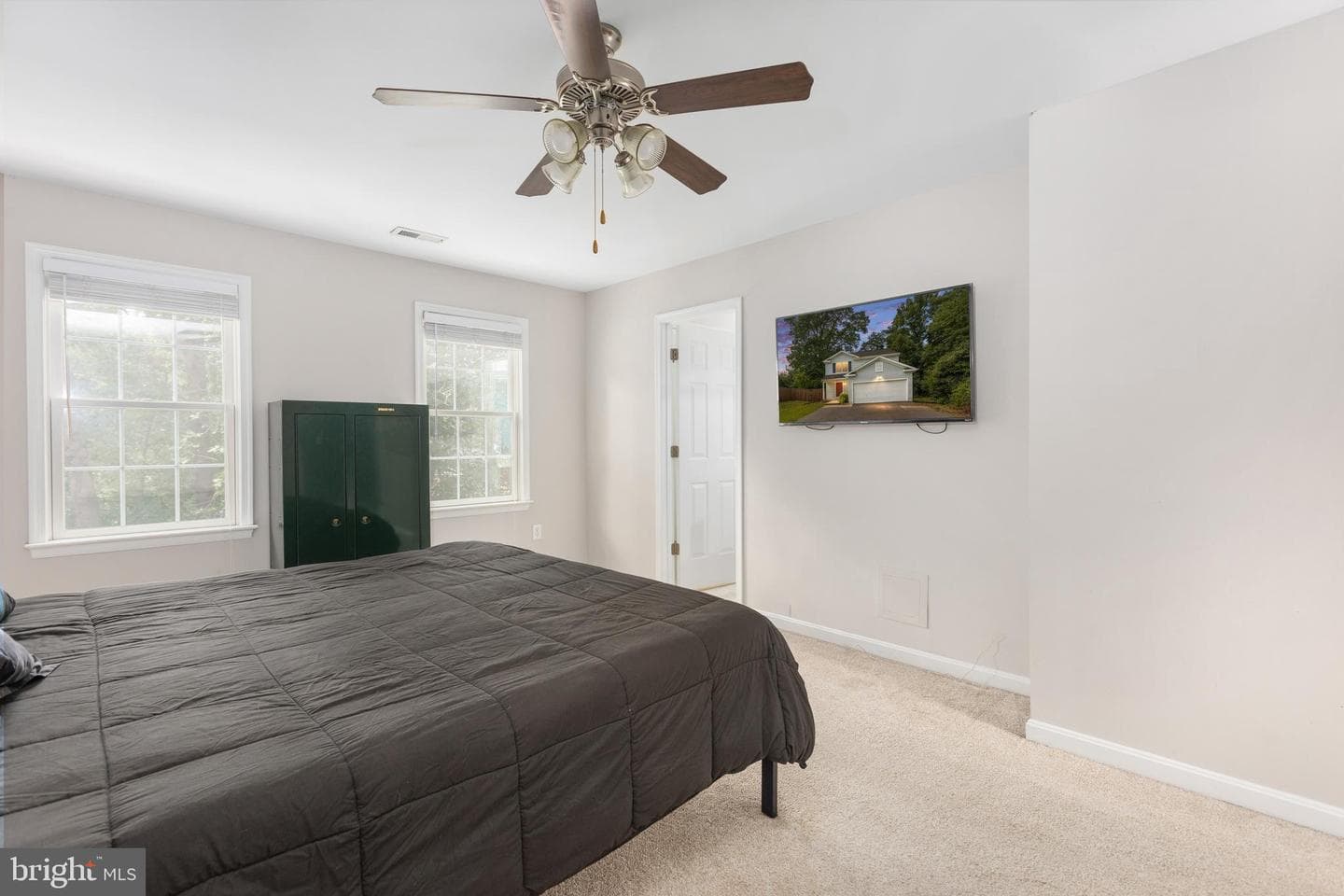 10416 Hillside Lane photo 36