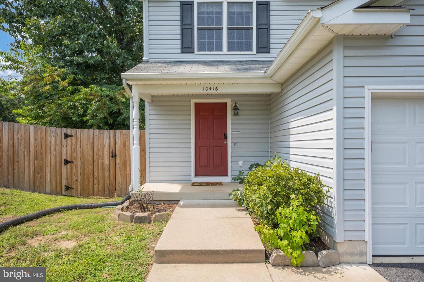 10416 Hillside Lane photo 7