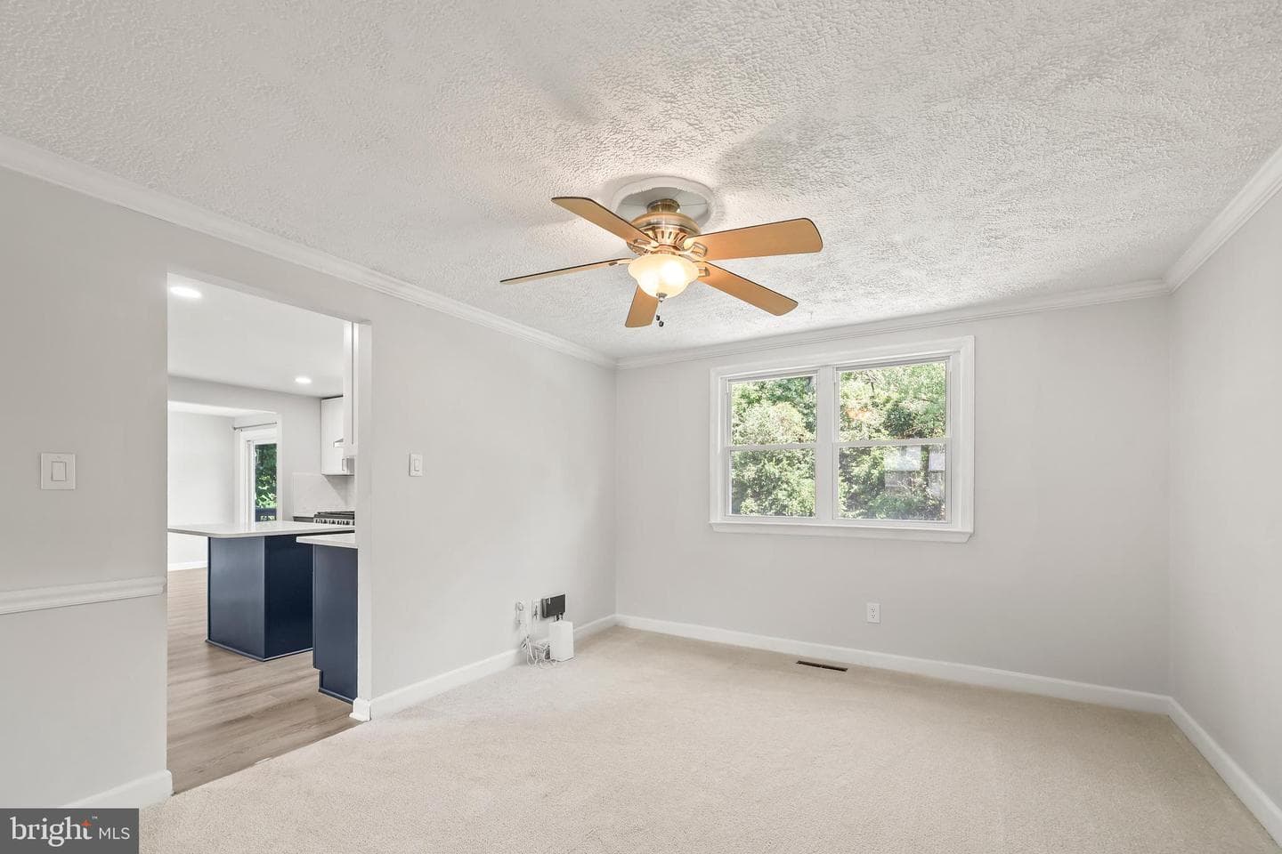 5062 Macnamara Drive photo 15