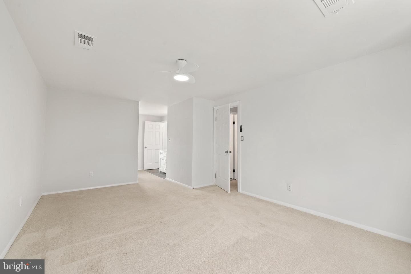 5062 Macnamara Drive photo 25