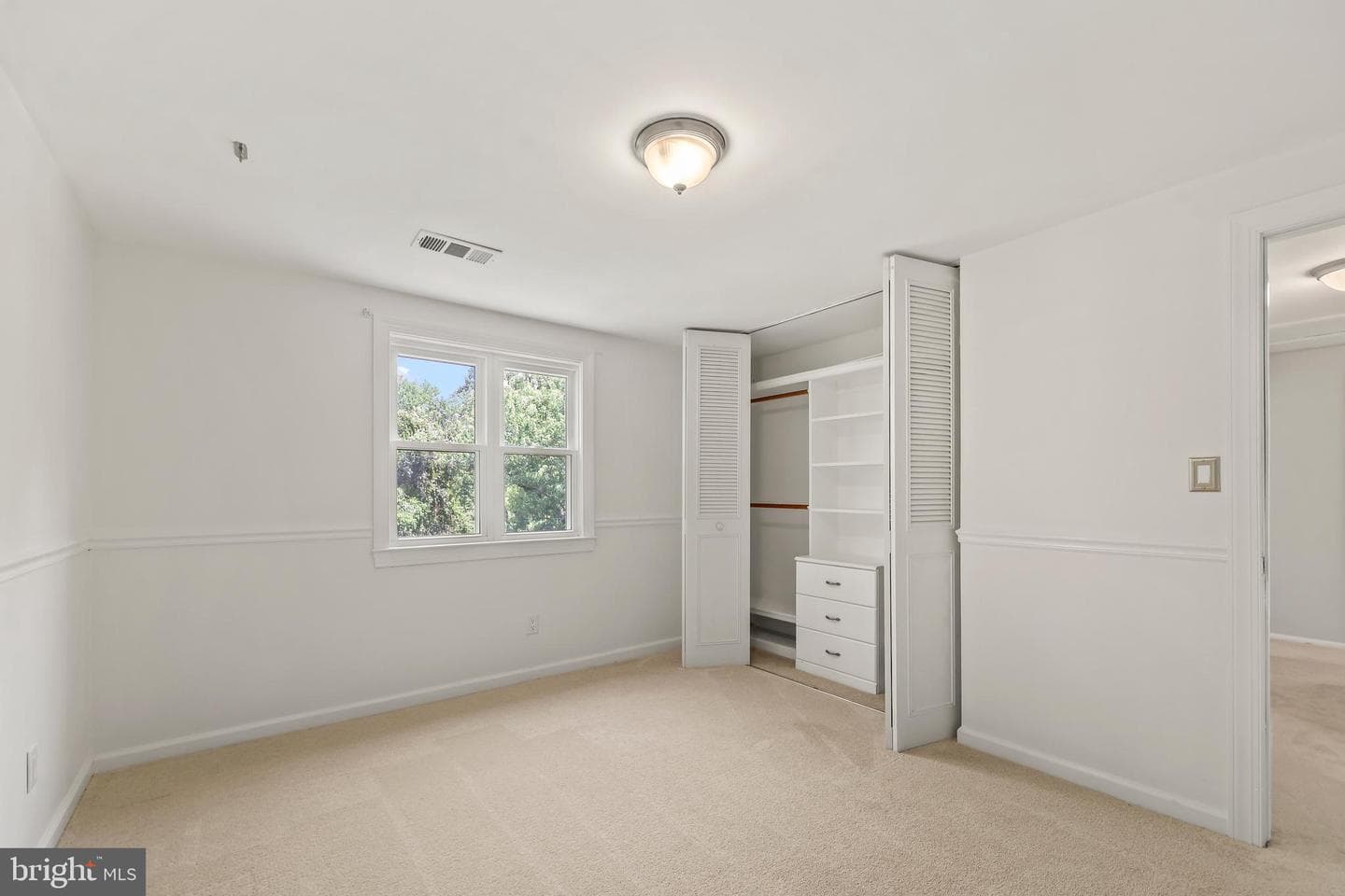 5062 Macnamara Drive photo 34