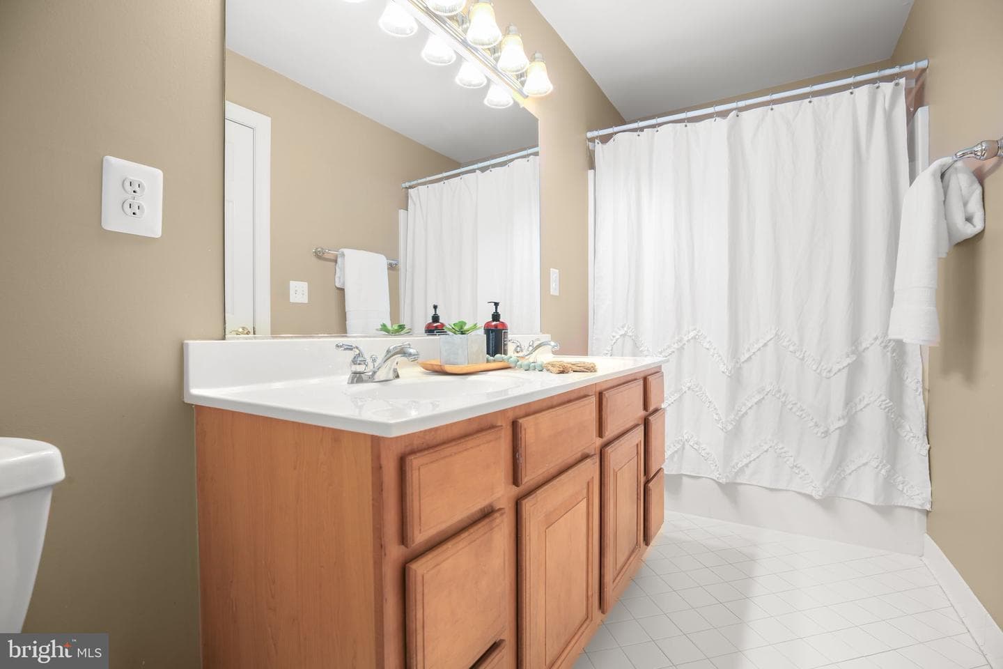 8613 Laroque Run Drive photo 36