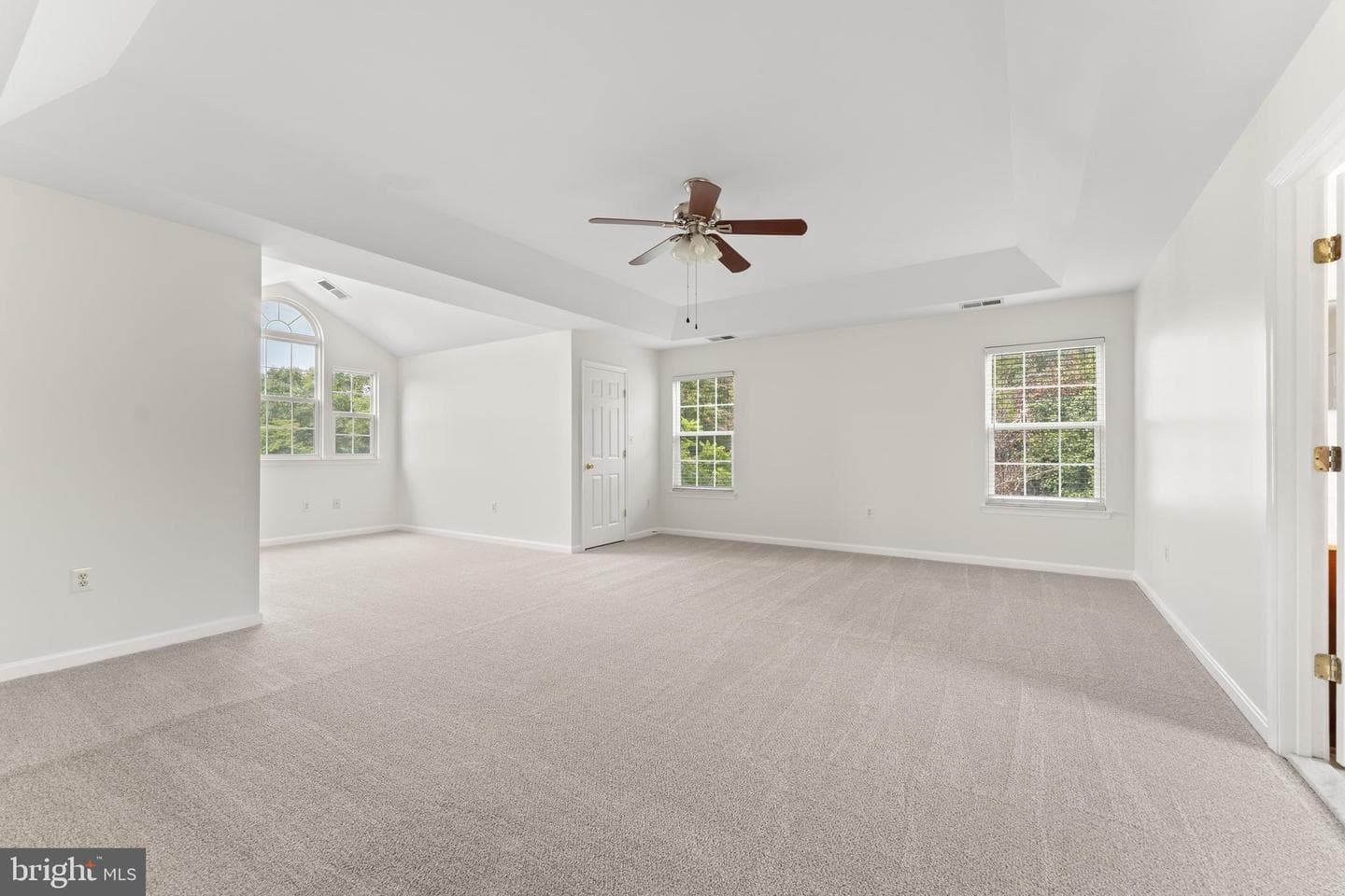 5610 Heritage Hills Circle photo 24