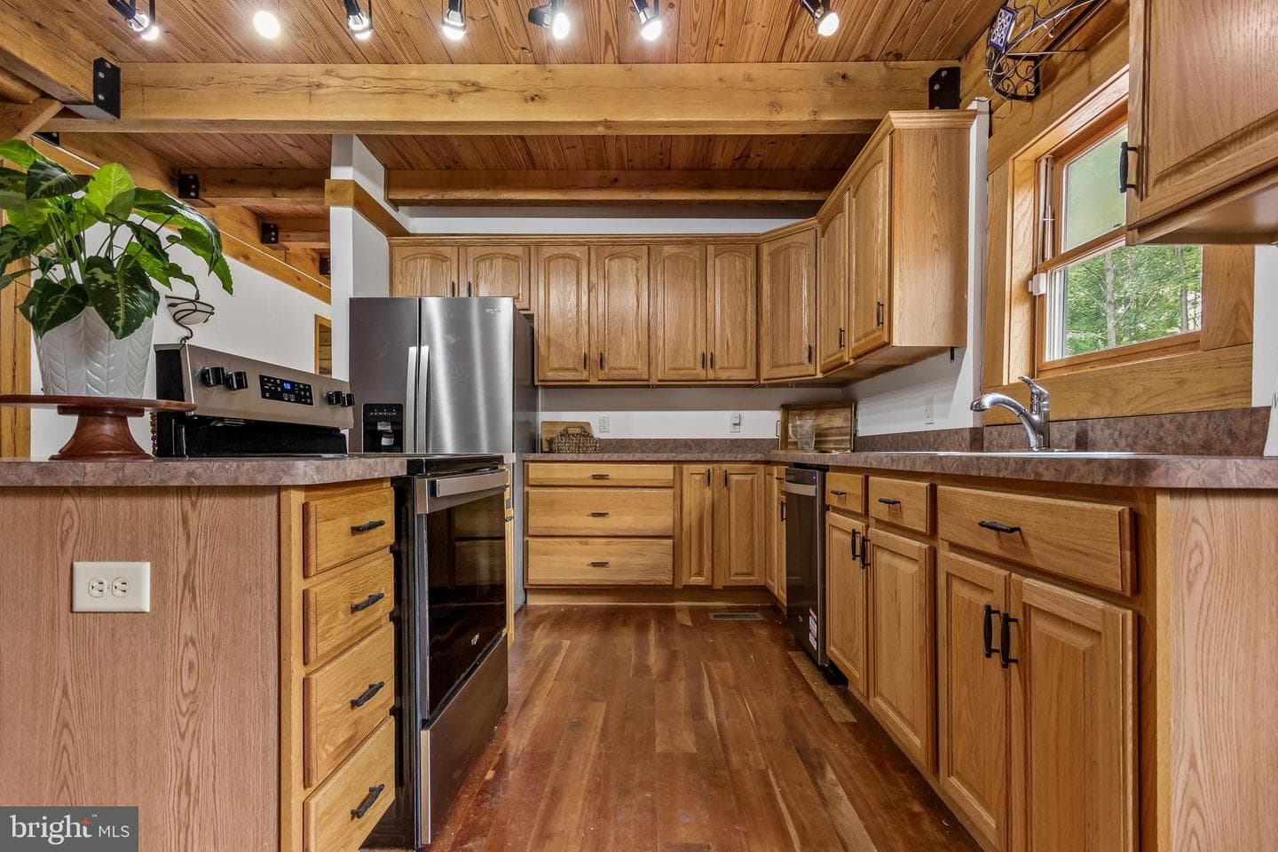 10910 Astarita Avenue photo 11
