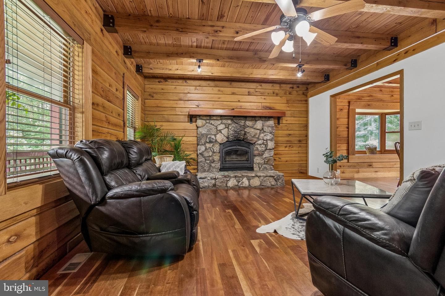 10910 Astarita Avenue photo 8