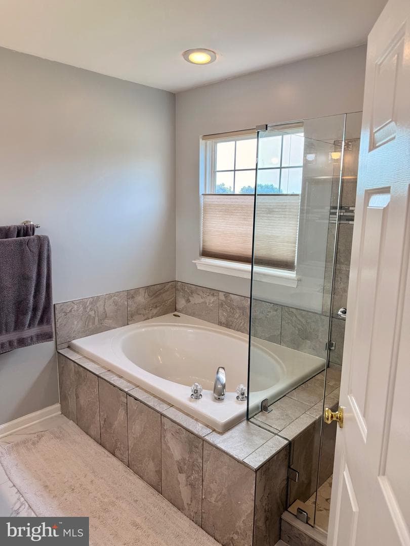 4601 Colonnade Way photo 14