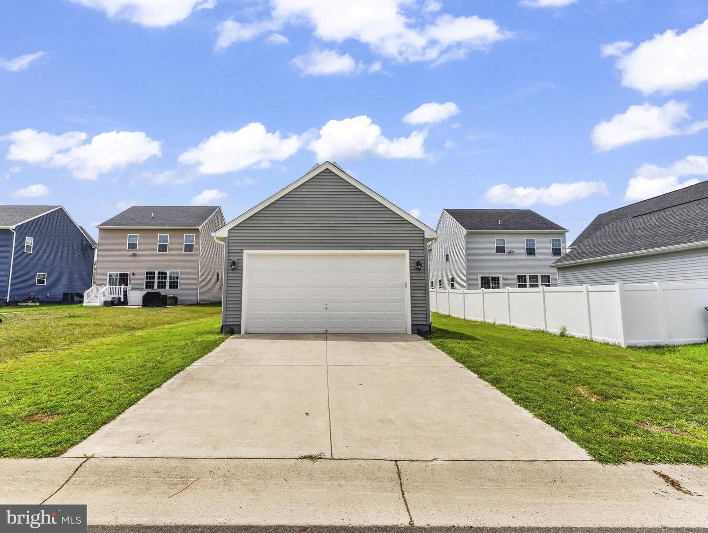 6611 Shelton Lane photo 12