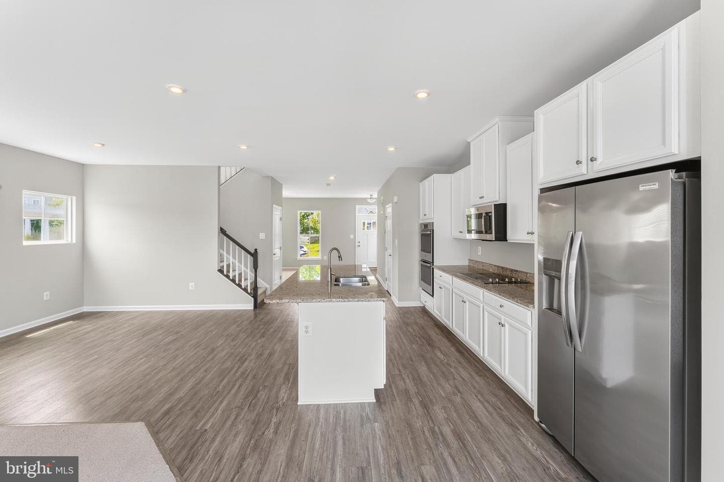 6611 Shelton Lane photo 24