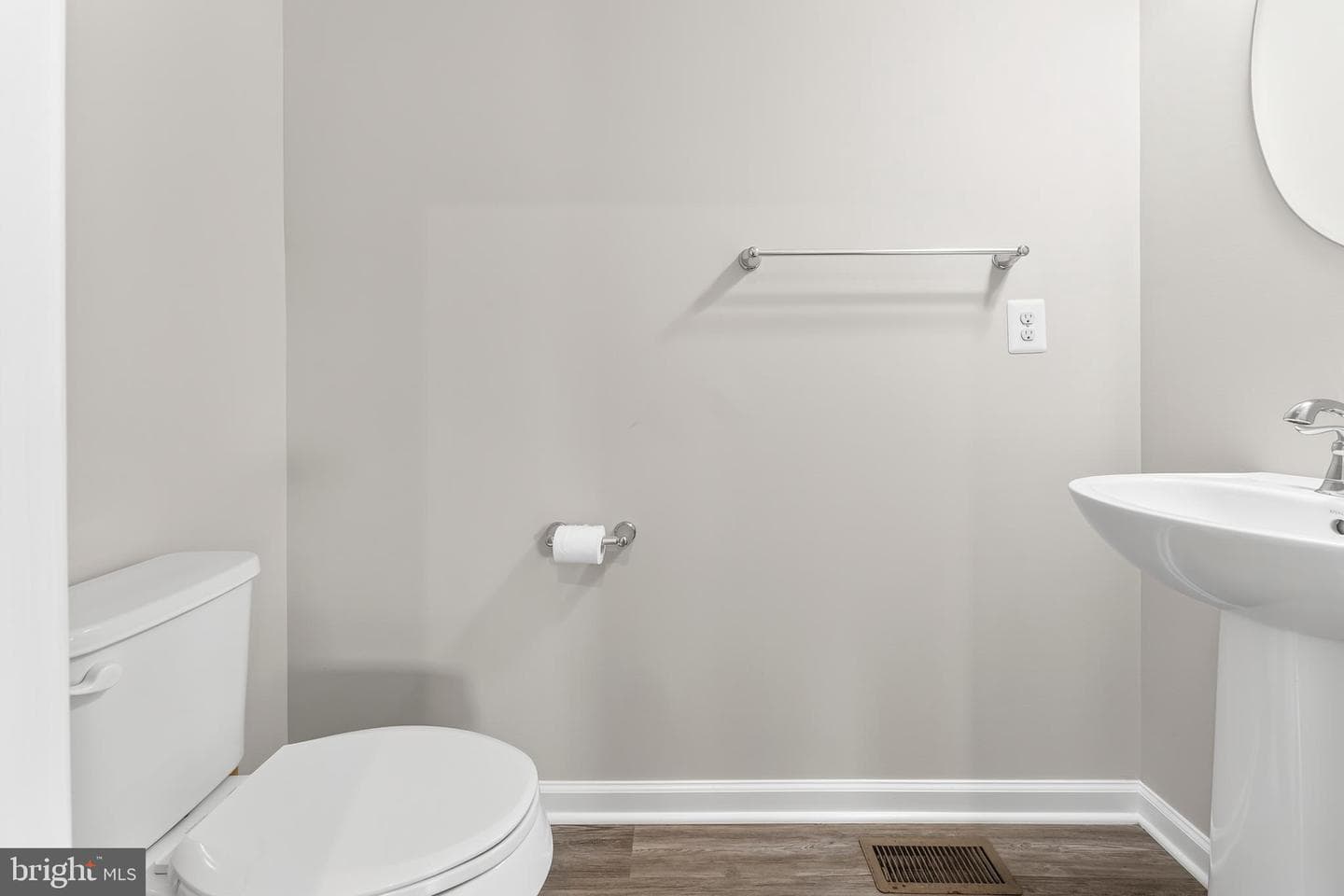 6611 Shelton Lane photo 30