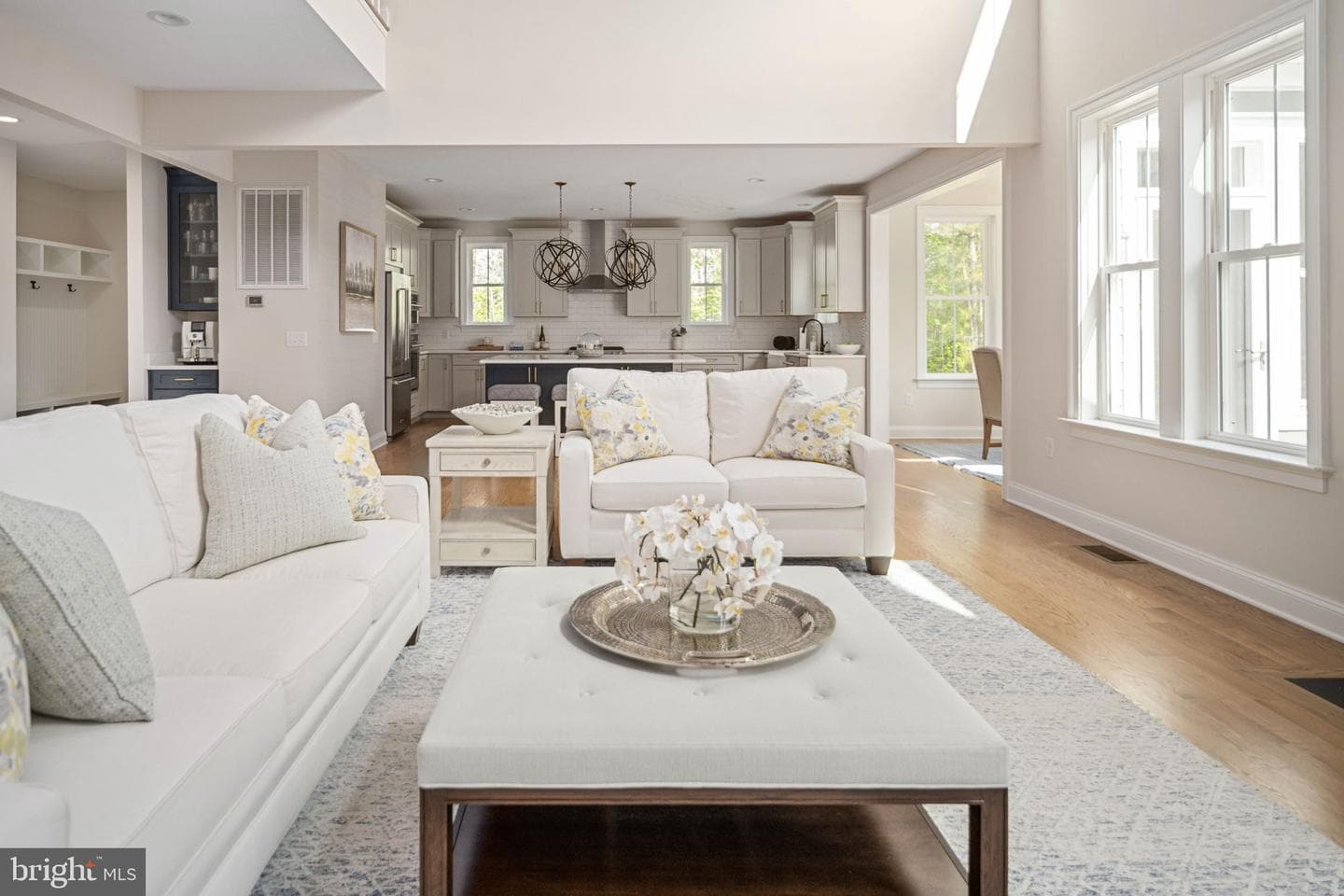 10912 Downton Avenue photo 10