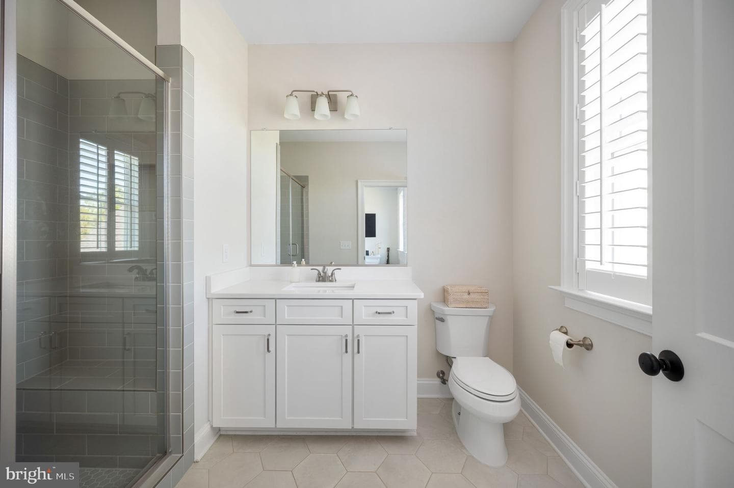 10912 Downton Avenue photo 40