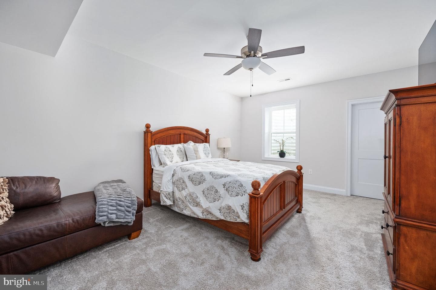 10912 Downton Avenue photo 52