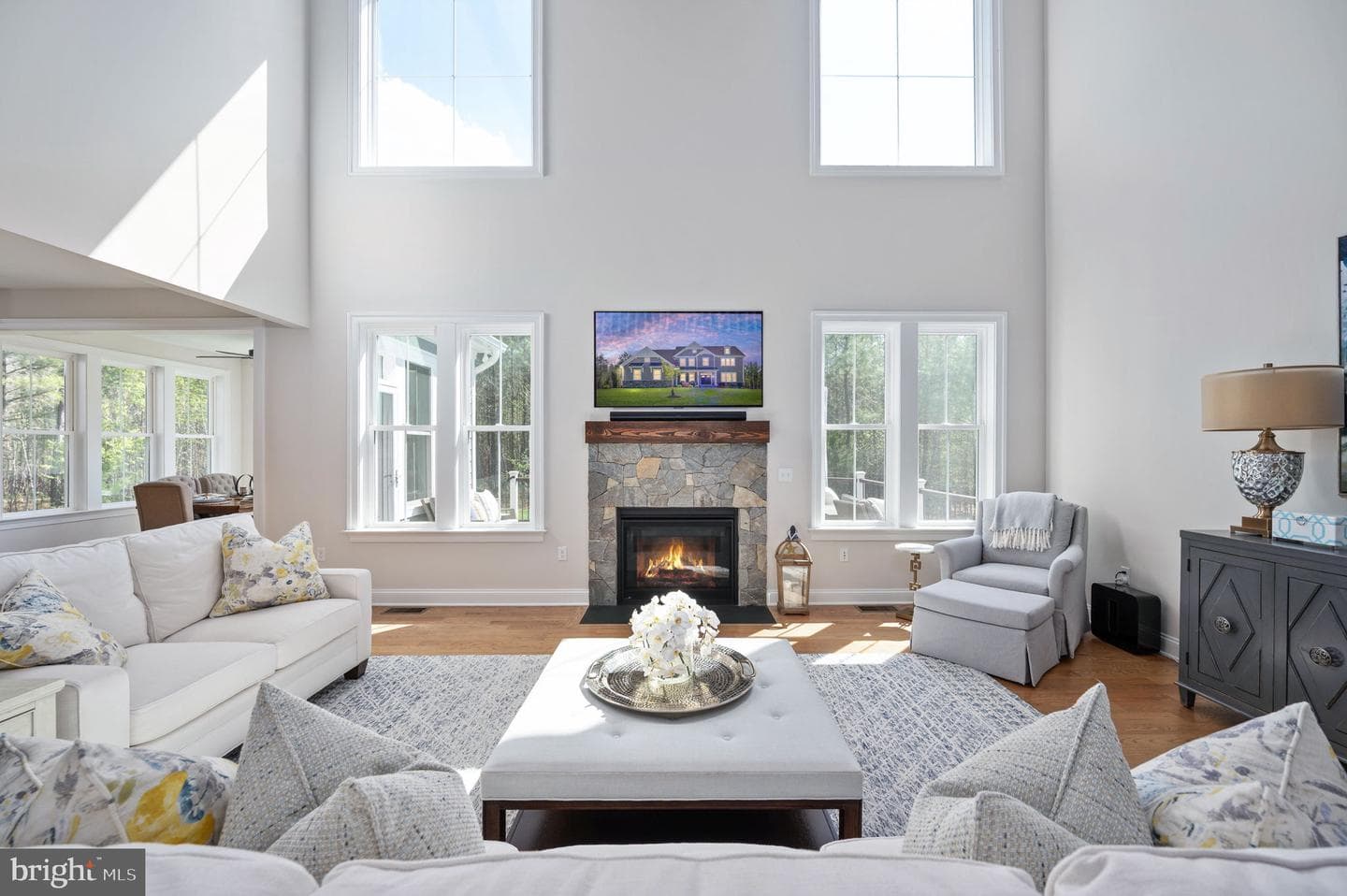 10912 Downton Avenue photo 7