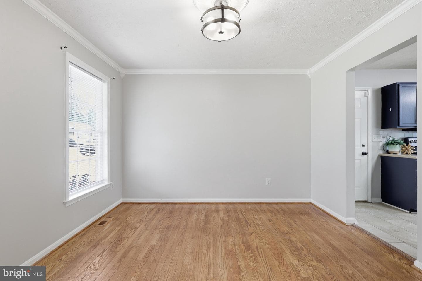 10108 Ballston Rd photo 7