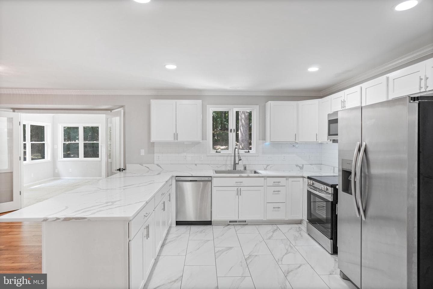 12000 Lee Drive photo 16