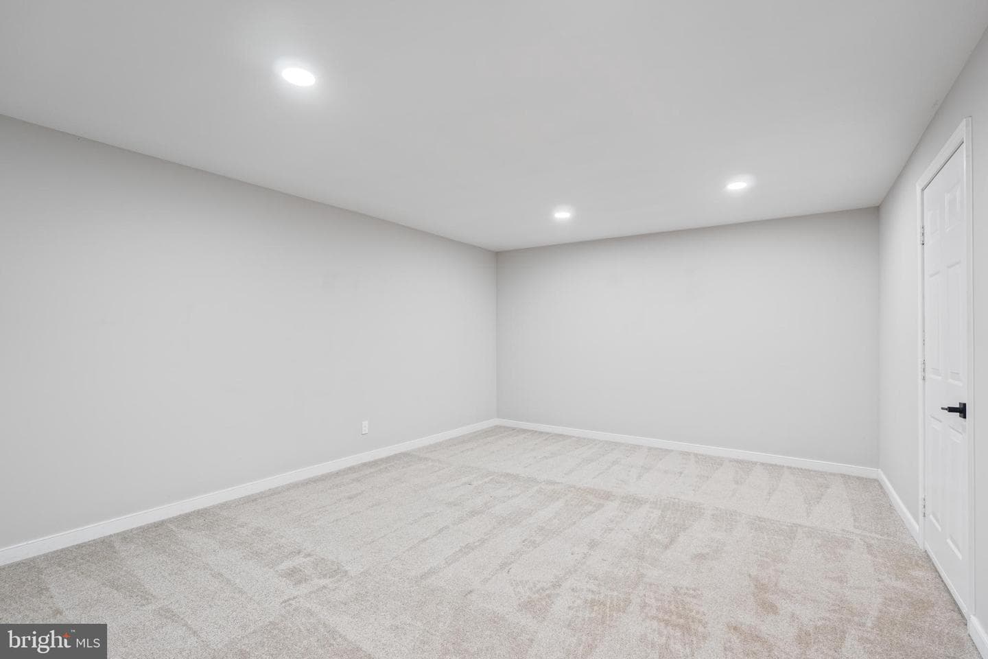12000 Lee Drive photo 57