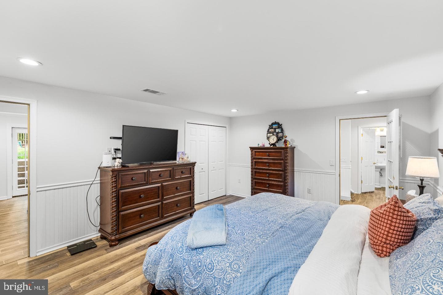 12016 Kingswood Boulevard photo 45