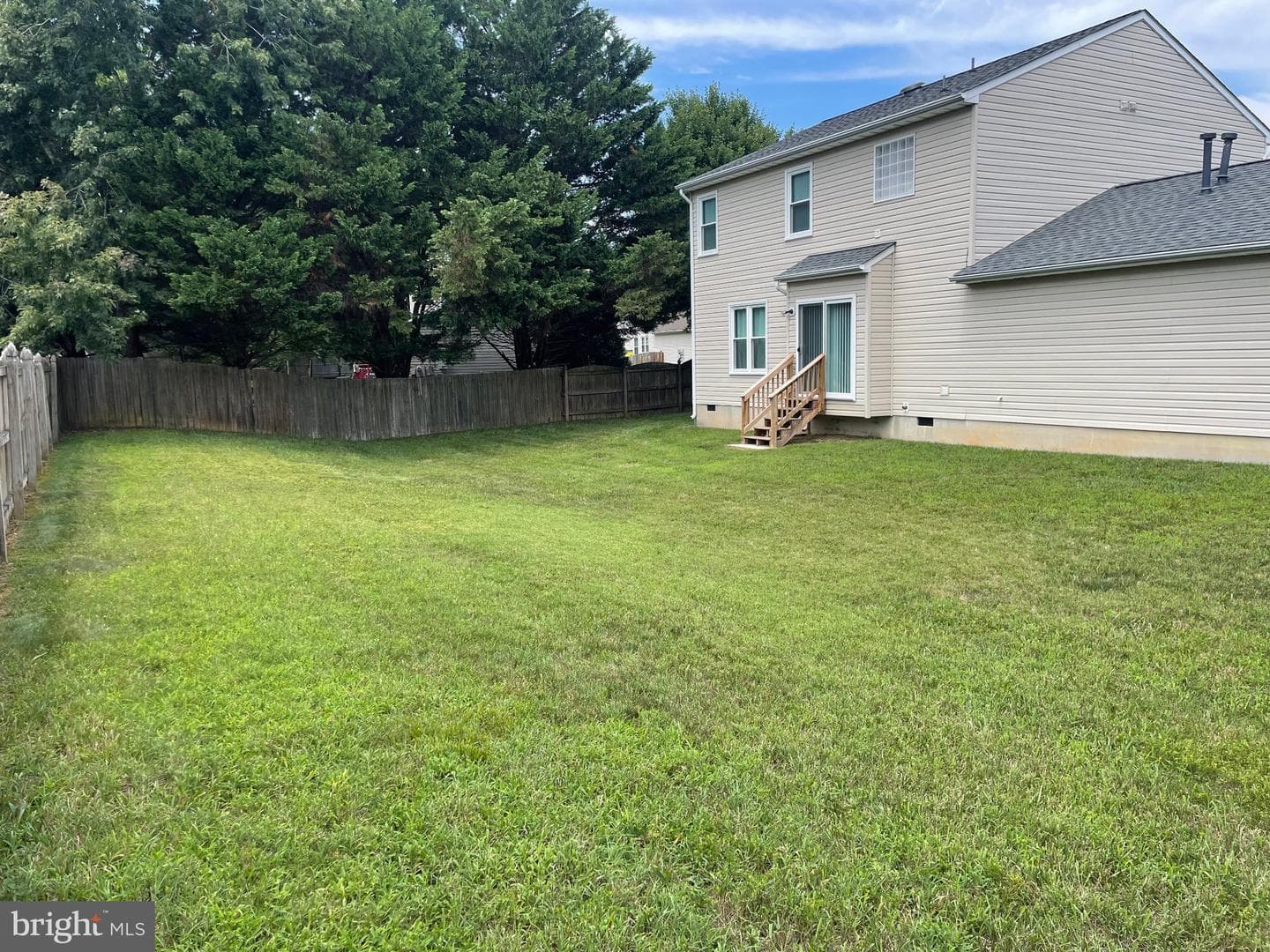 6010 Wickenden photo 2