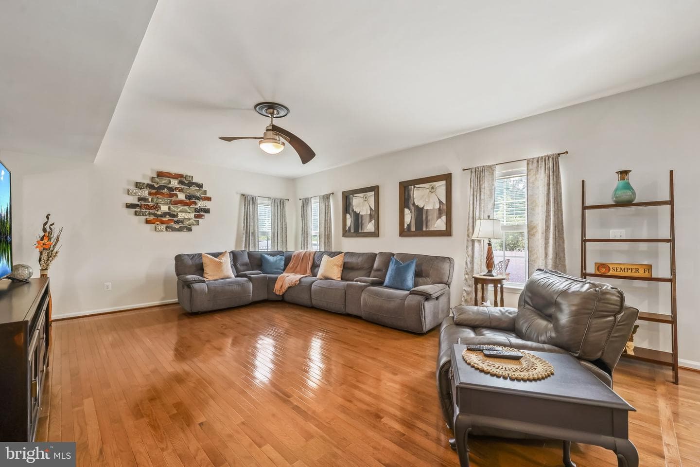 9904 Box Oak Court photo 23