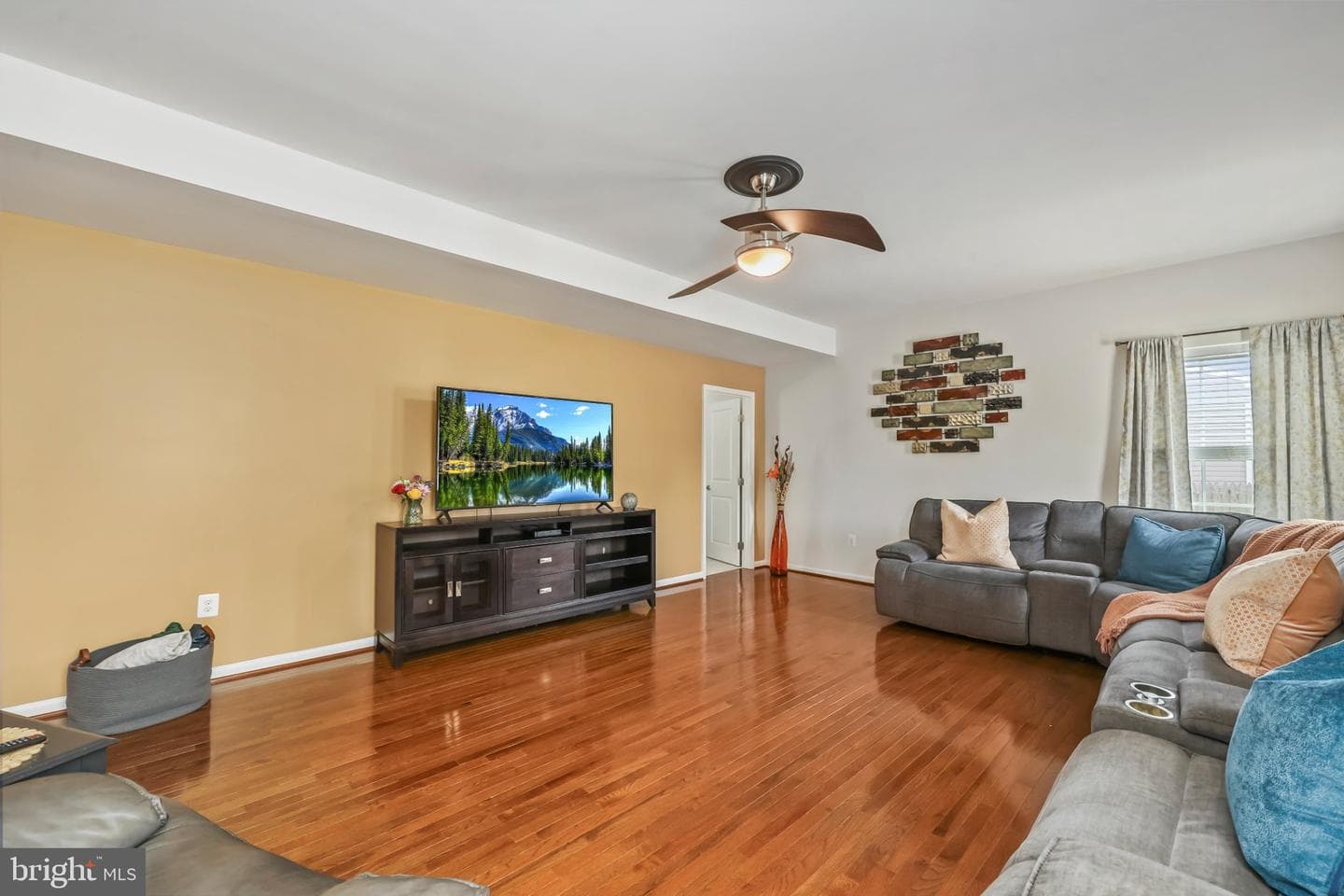9904 Box Oak Court photo 24