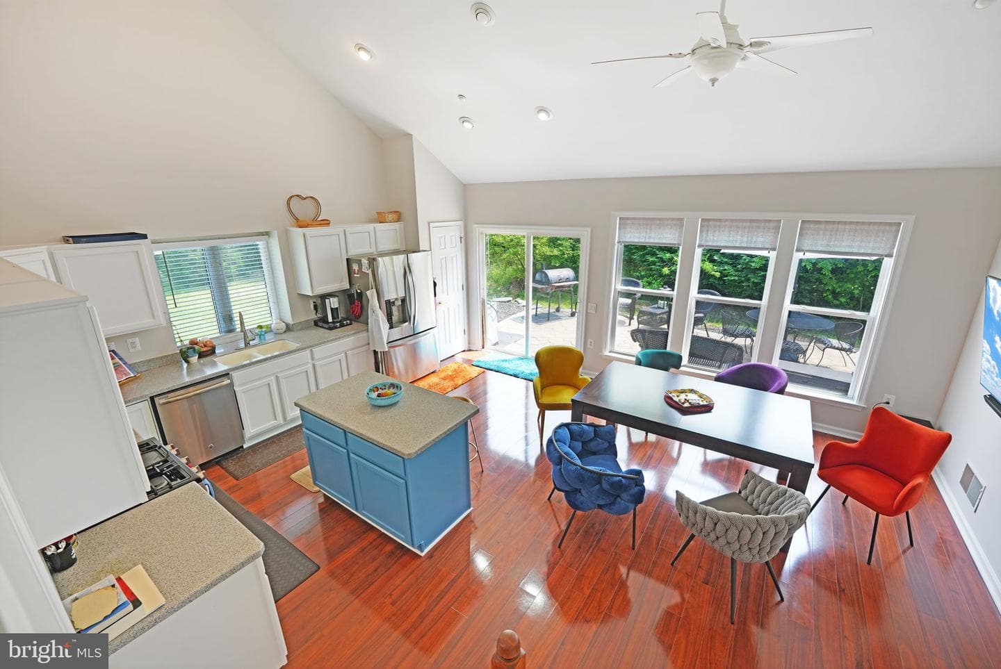 12 Harborton Lane photo 29