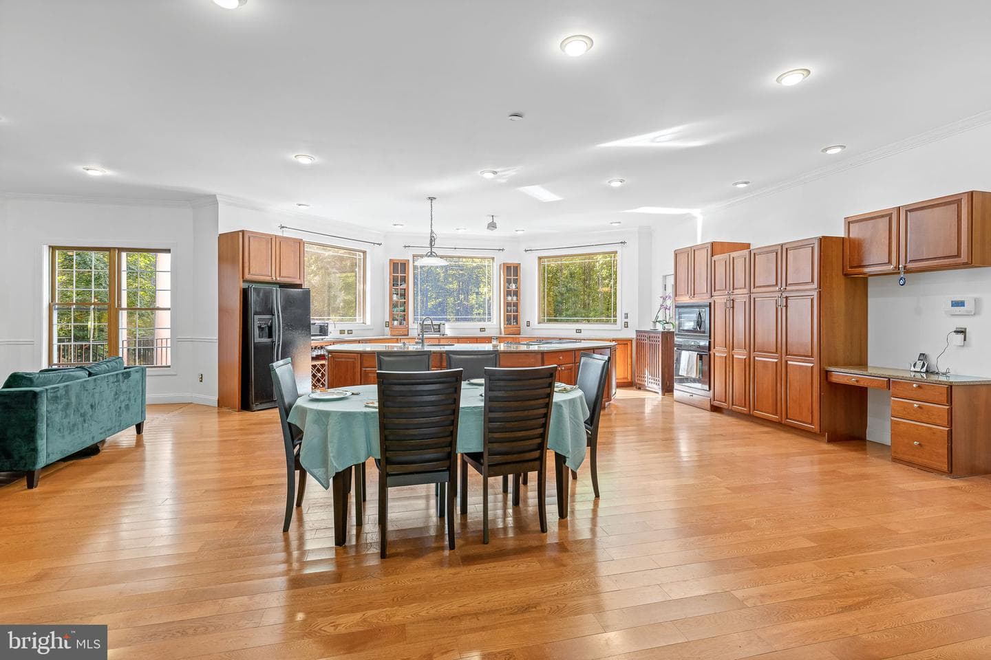 895 Stefaniga Road photo 14
