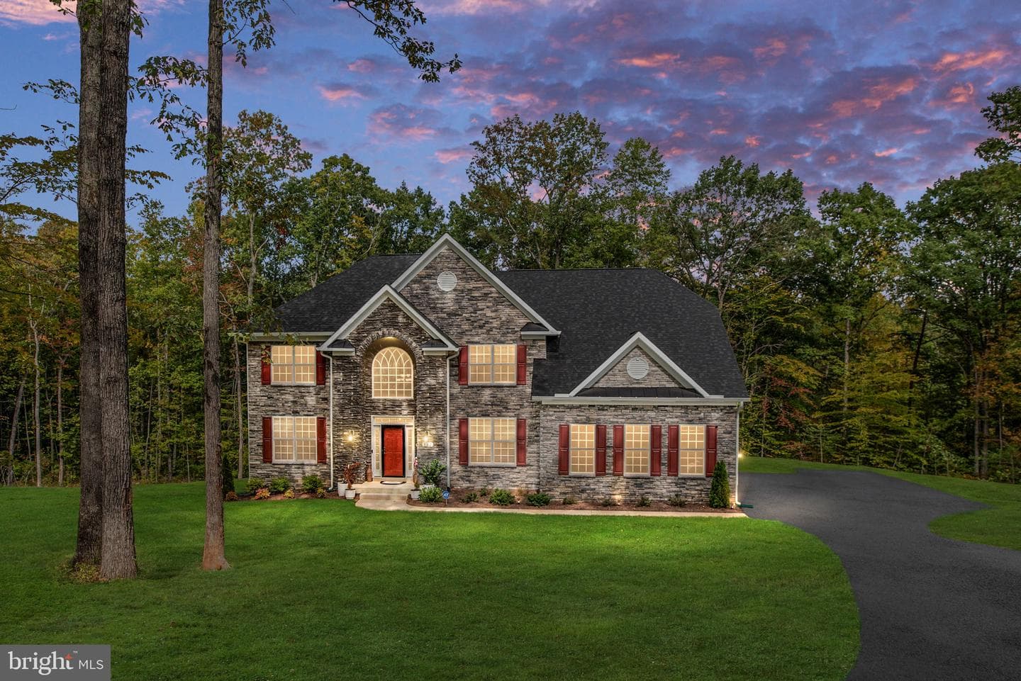 332 Ireland Drive photo 15