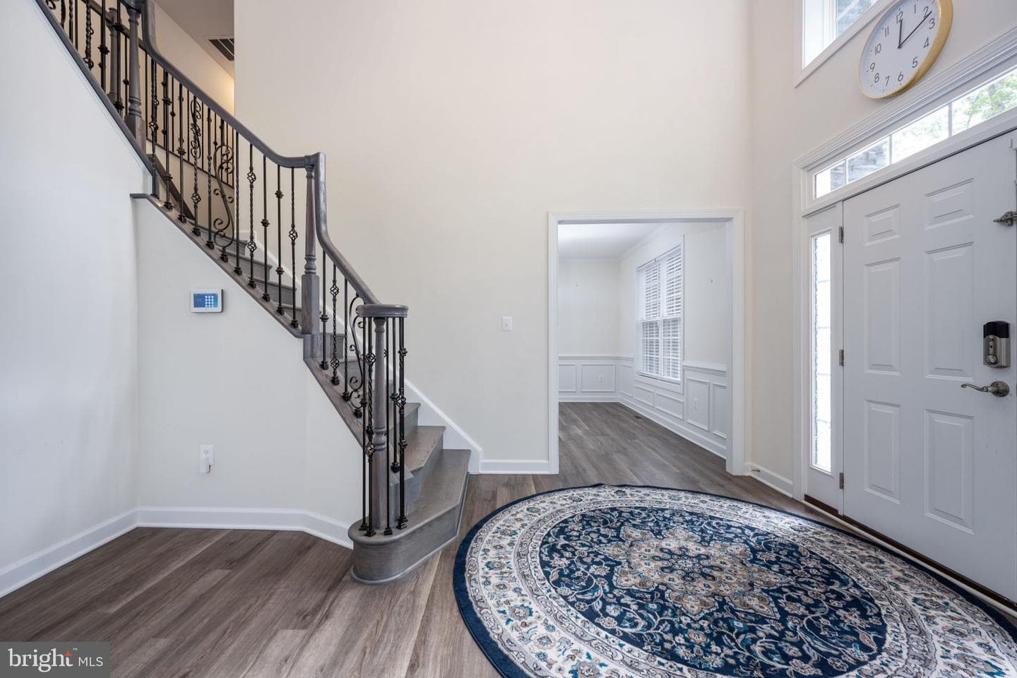 332 Ireland Drive photo 19