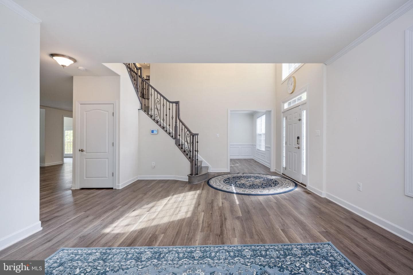 332 Ireland Drive photo 25