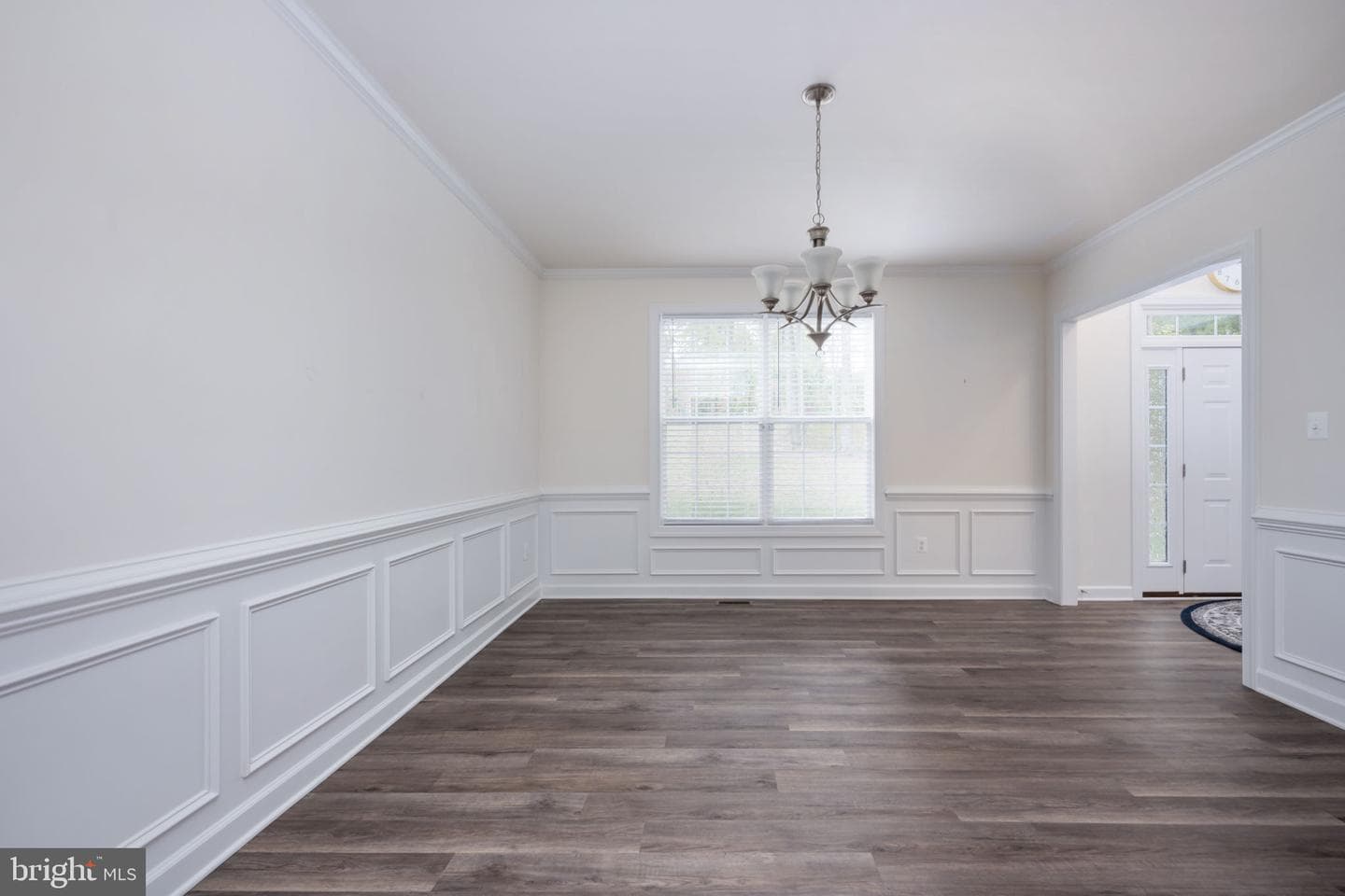 332 Ireland Drive photo 28