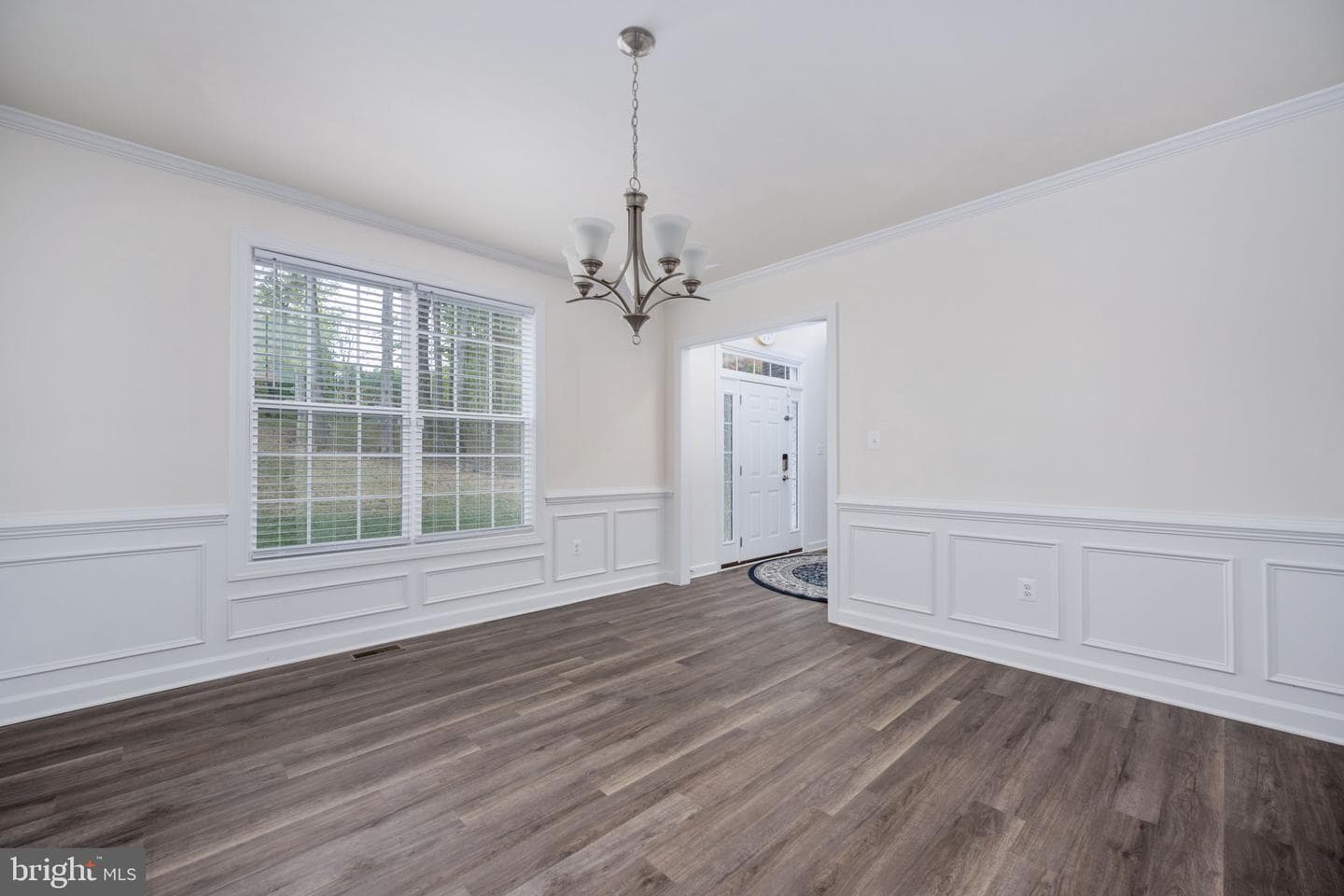 332 Ireland Drive photo 30