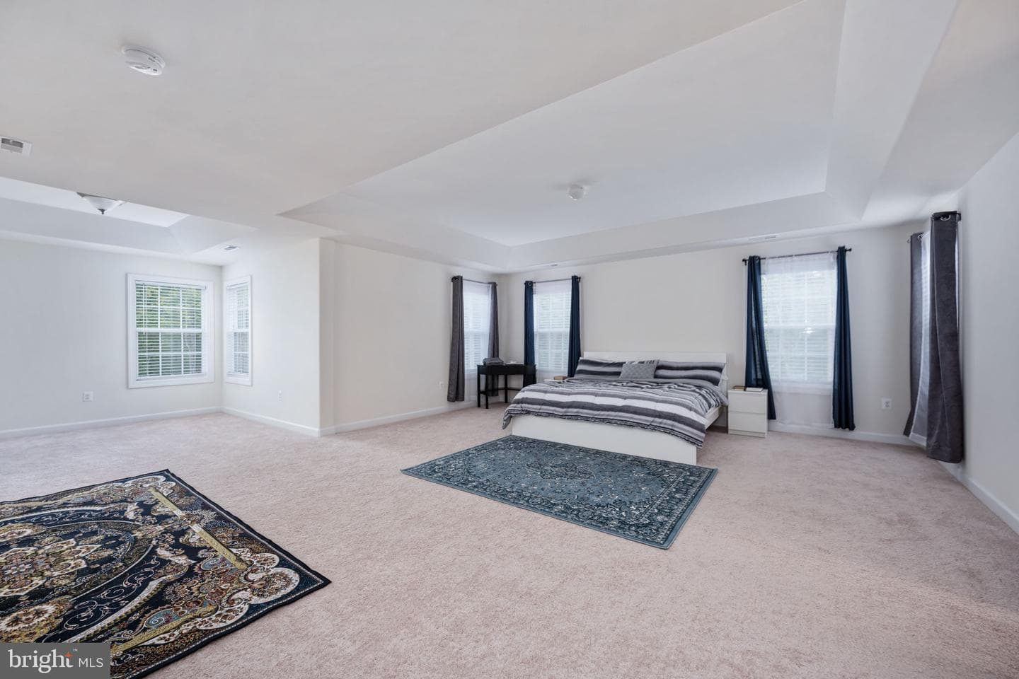 332 Ireland Drive photo 53
