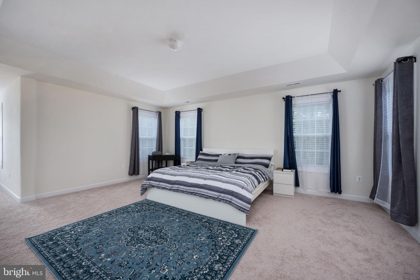 332 Ireland Drive photo 55