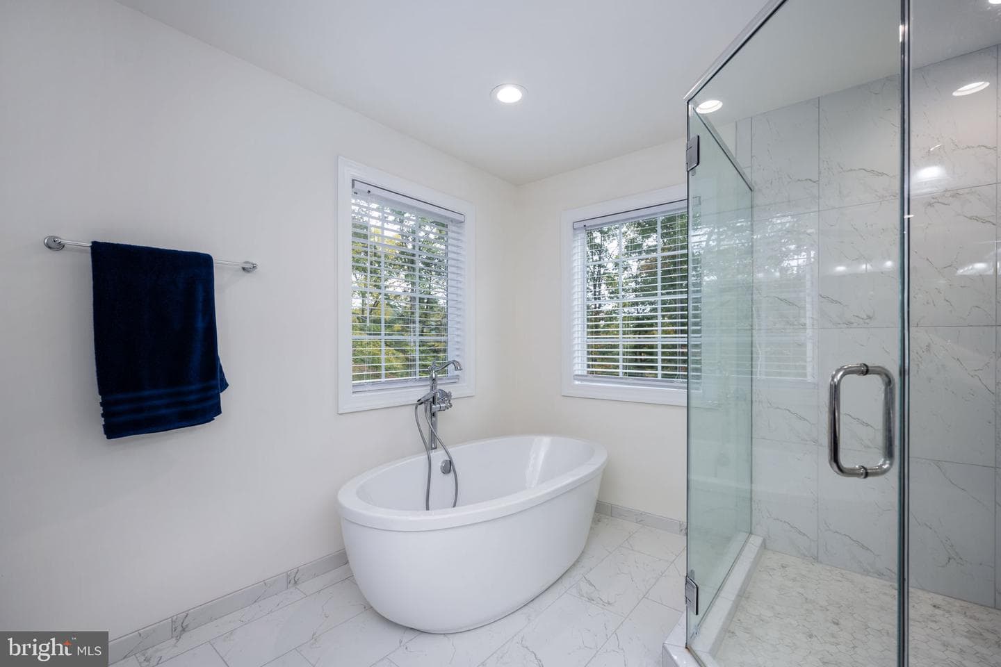 332 Ireland Drive photo 56