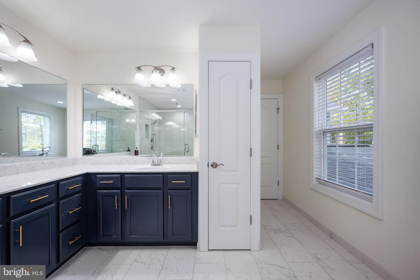 332 Ireland Drive photo 61