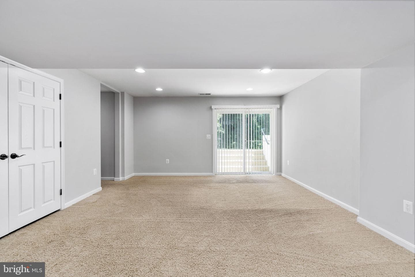 35 Iris Lane photo 19
