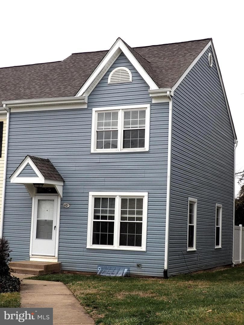 401 Madison Court photo 3