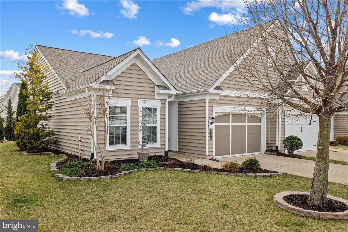 163 Hyannis Place