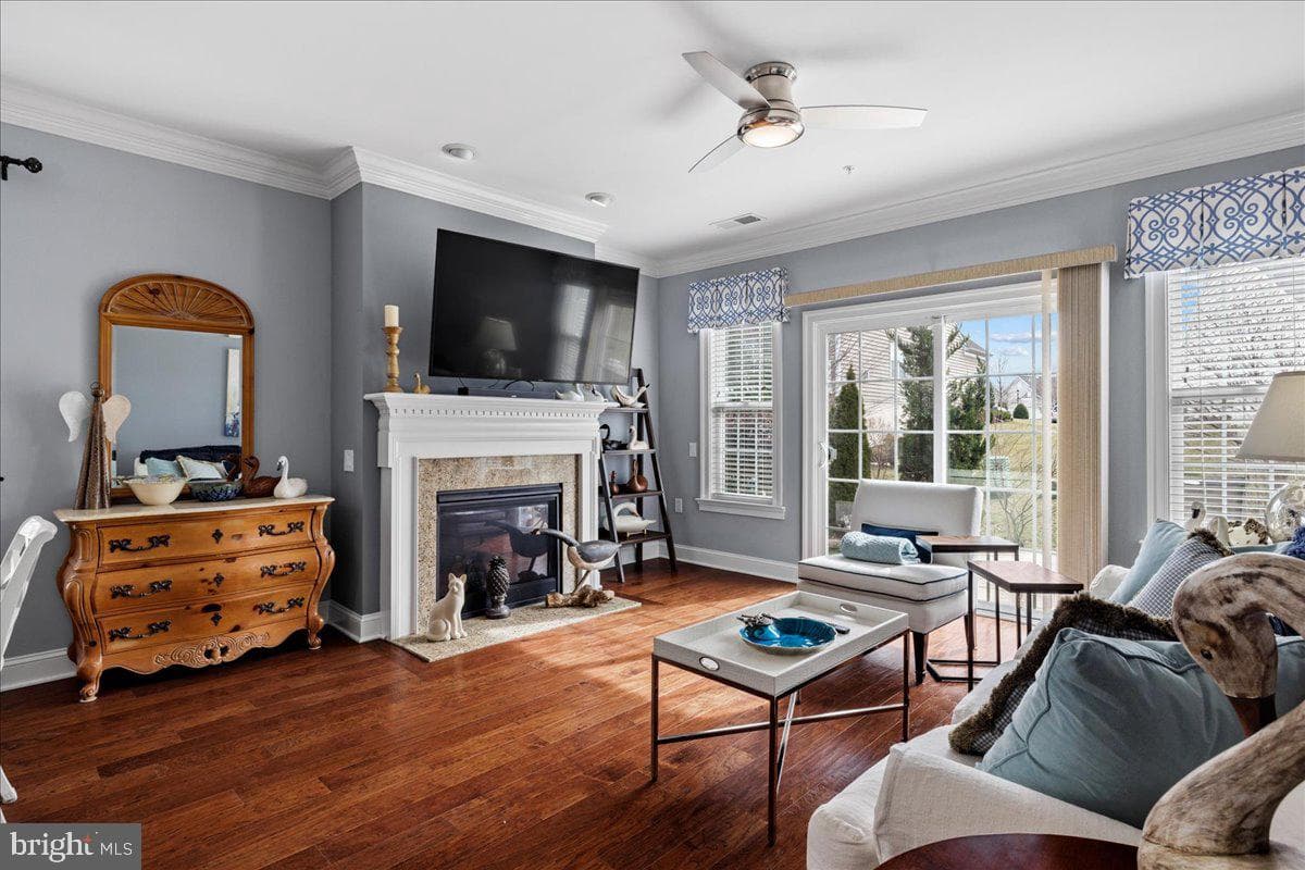 163 Hyannis Place photo 10