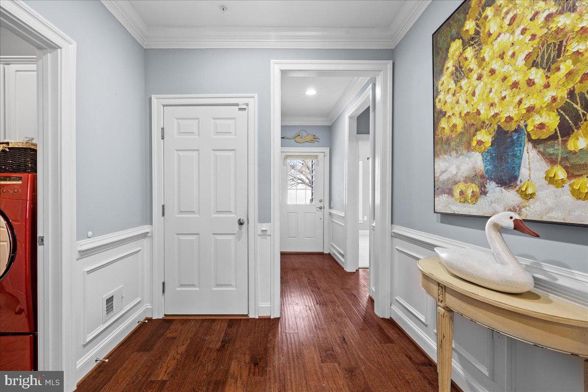 163 Hyannis Place photo 4