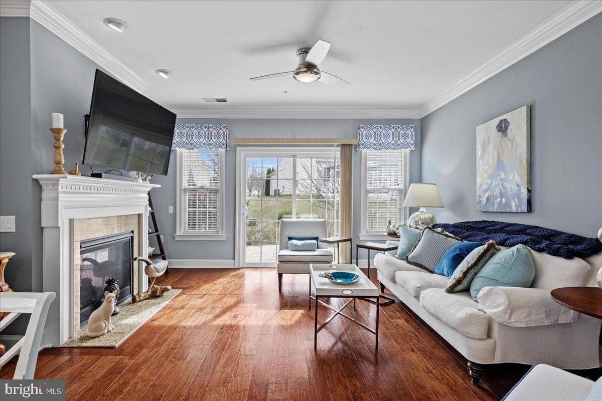 163 Hyannis Place photo 9