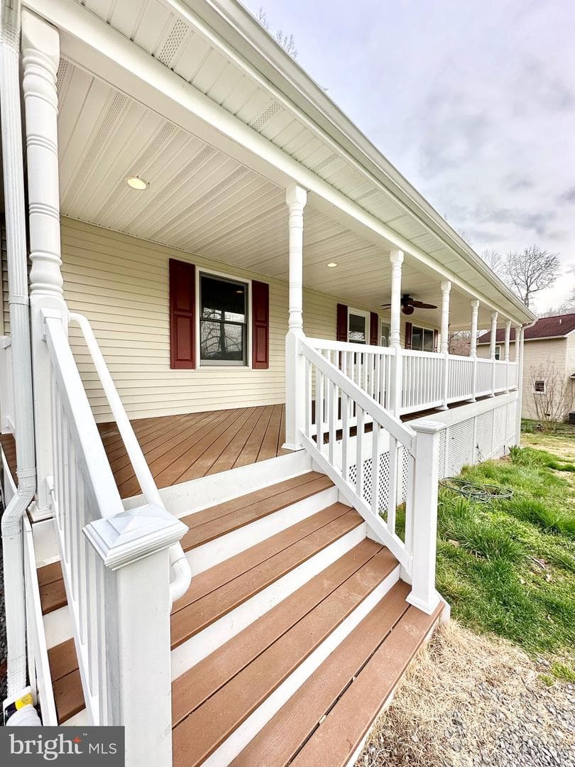8 Natalie Way photo 1