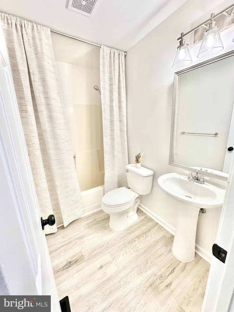 8 Natalie Way photo 16