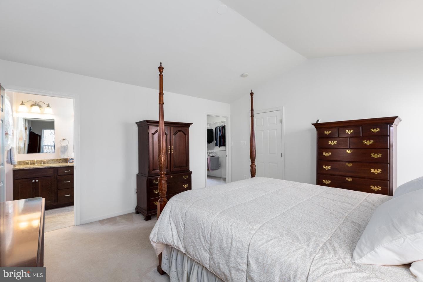 11 Emerald Drive photo 30