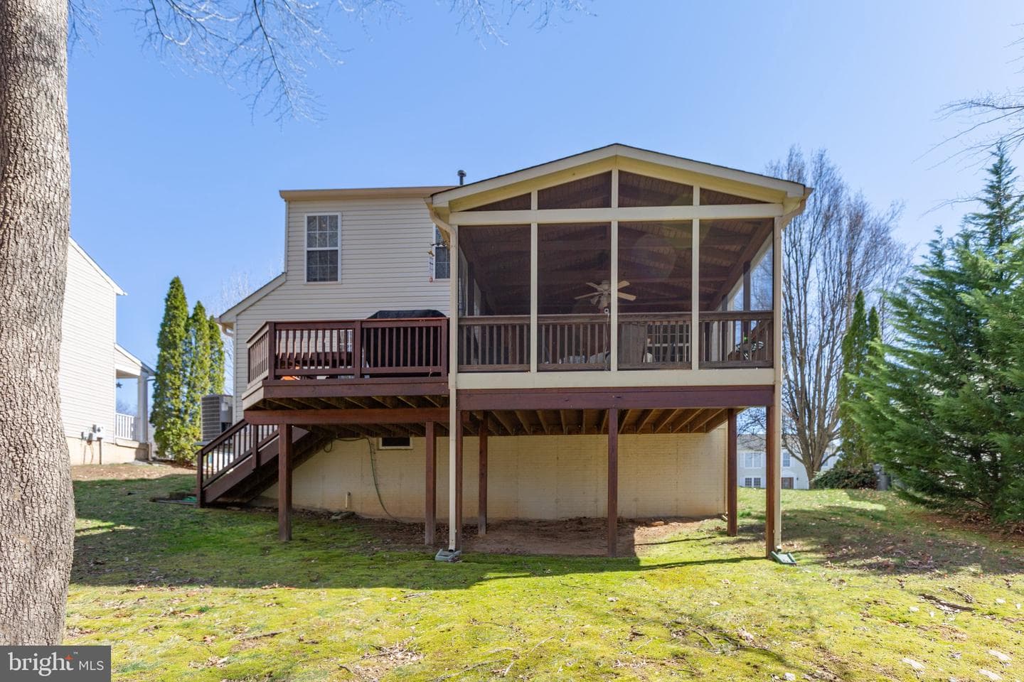 11 Emerald Drive photo 50