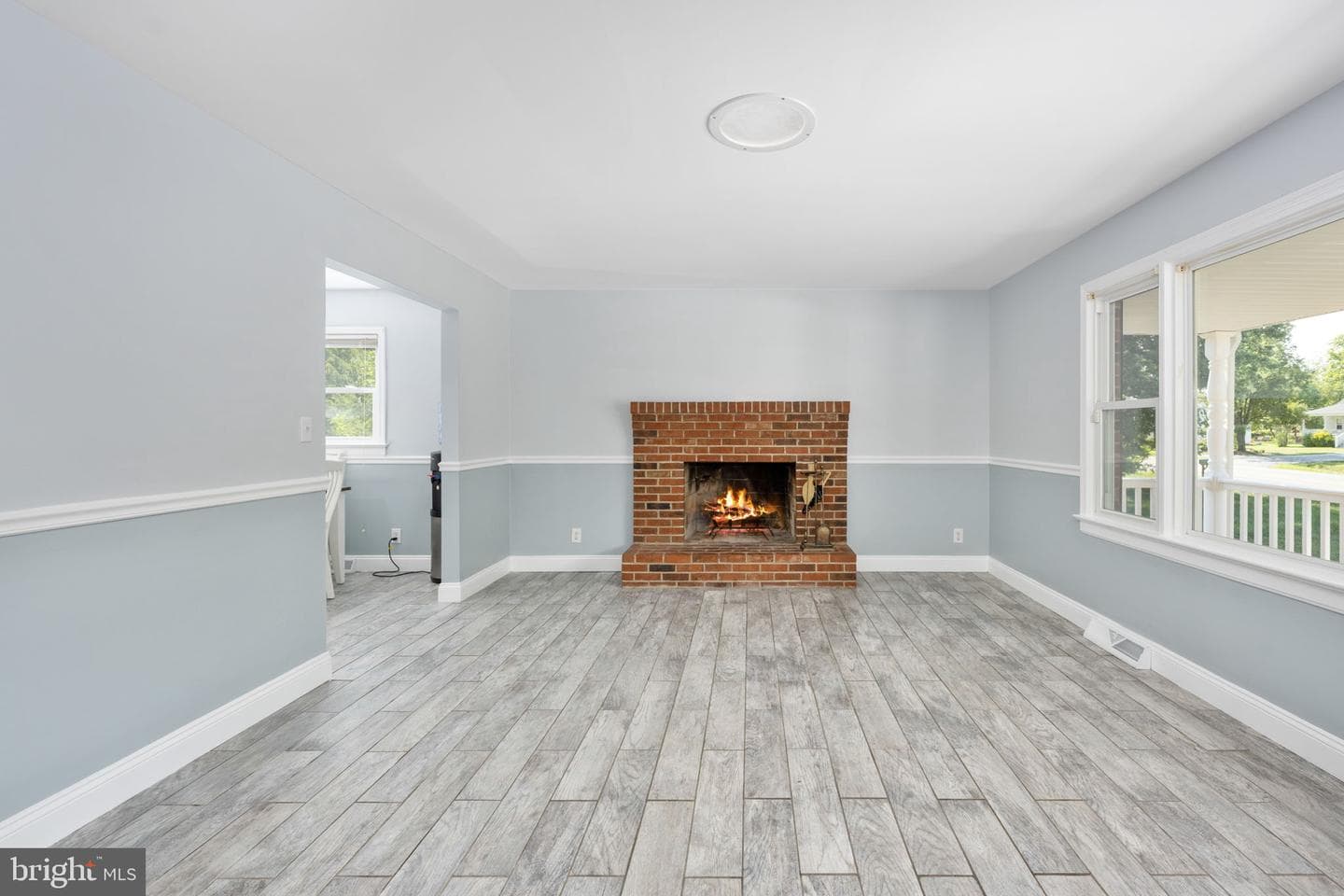 468 Ferry Road photo 3